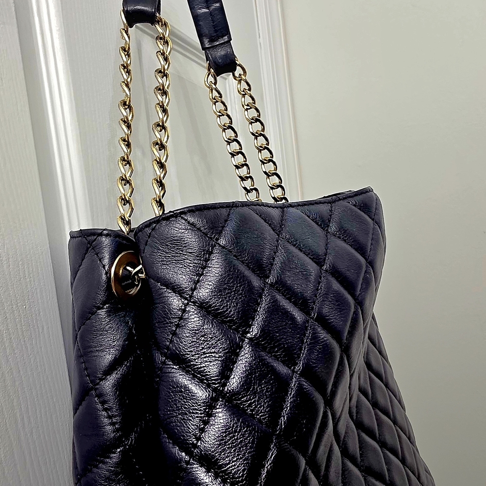 Quilted Black Shoulder Tote with Gold Chain Handles - Picture 4 of 5